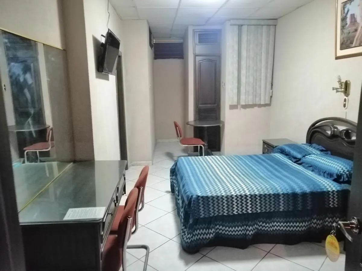 Hotel Sol De Oro جواياكيل