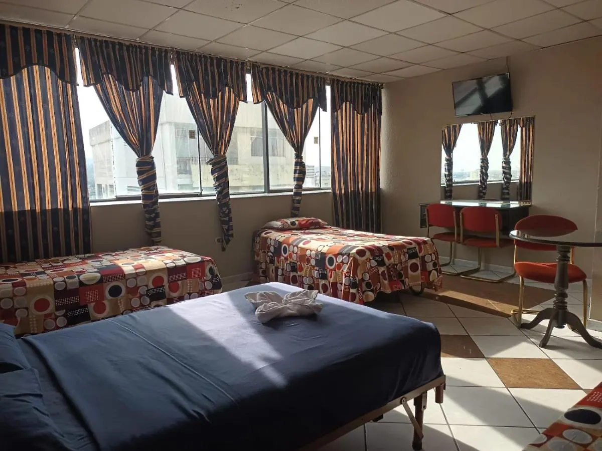 Hotel Sol De Oro جواياكيل